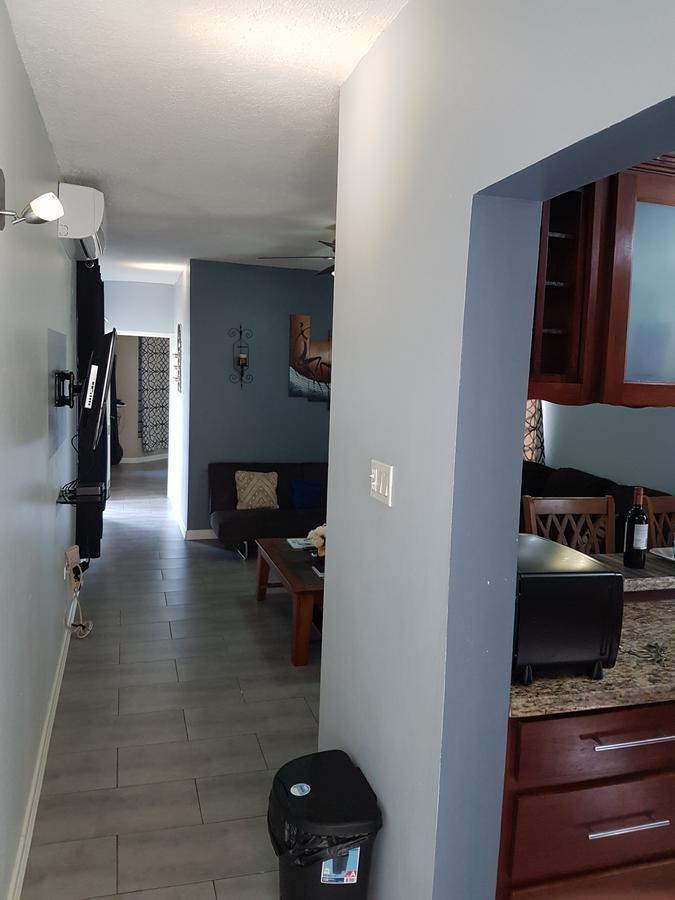 Skycastle Oasis Apartment Ocho Rios Exterior photo
